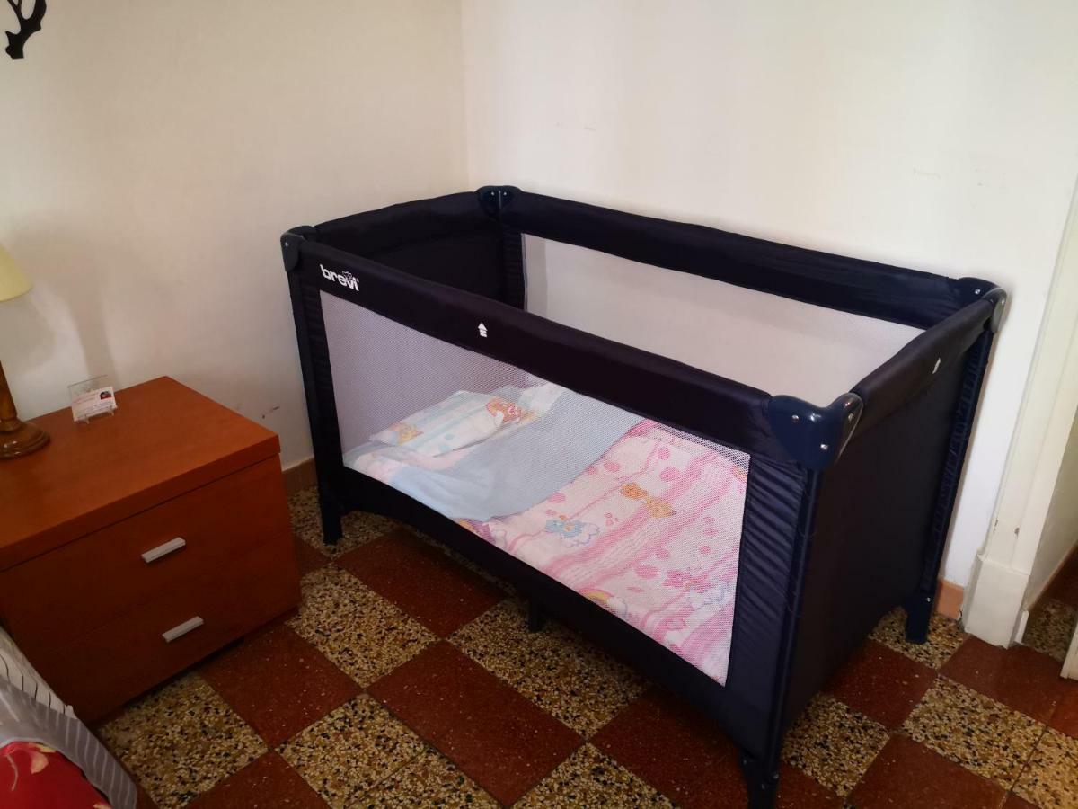 Angoletto Di Trastevere 罗马 外观 照片