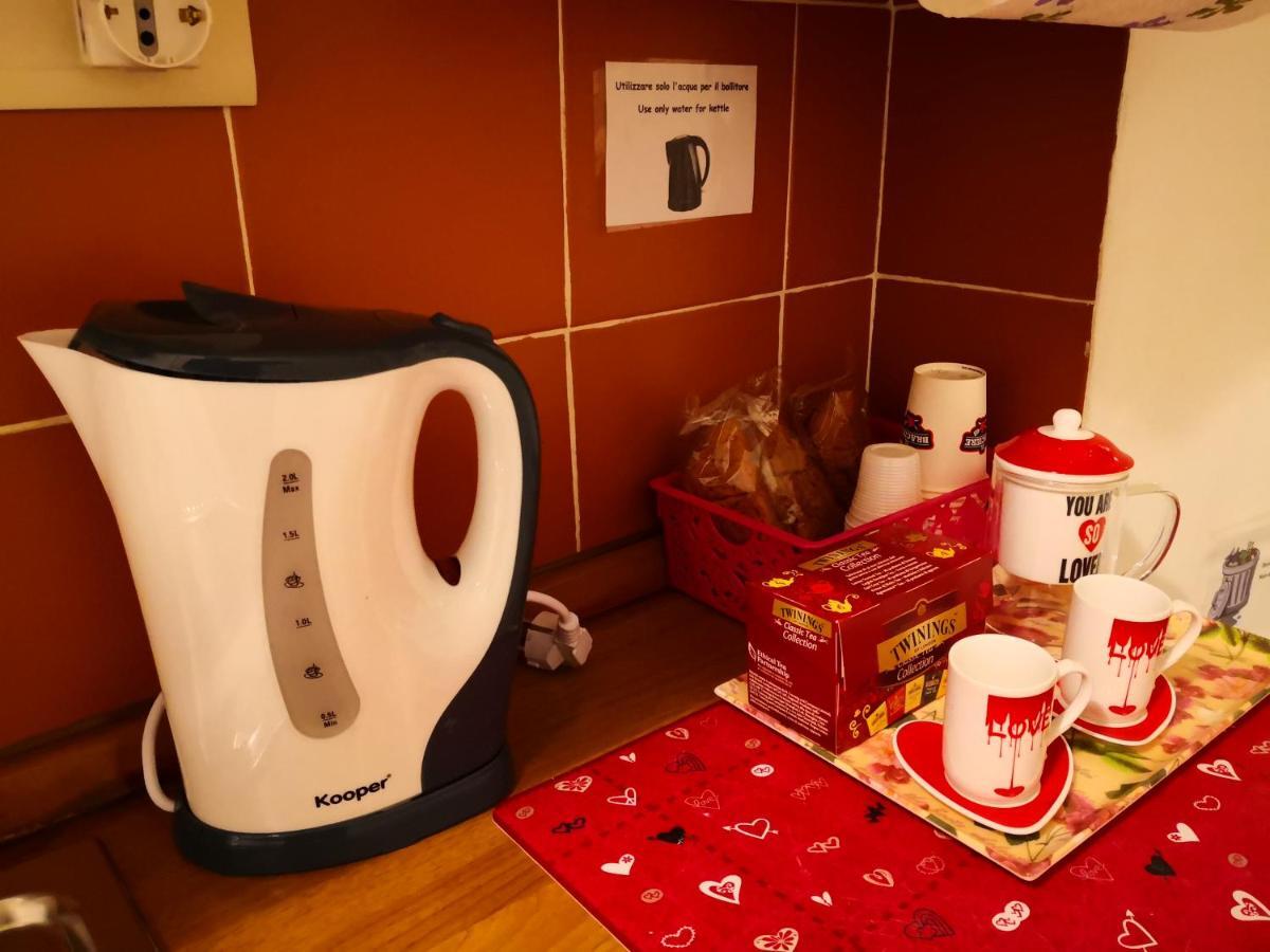 Angoletto Di Trastevere 罗马 外观 照片